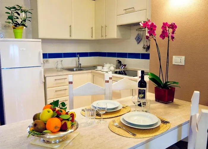 Апартаменты Tranquil Lantana 1 Bedroom Sleeps 5